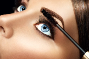 Get On Trend with Eyebrow Extensions